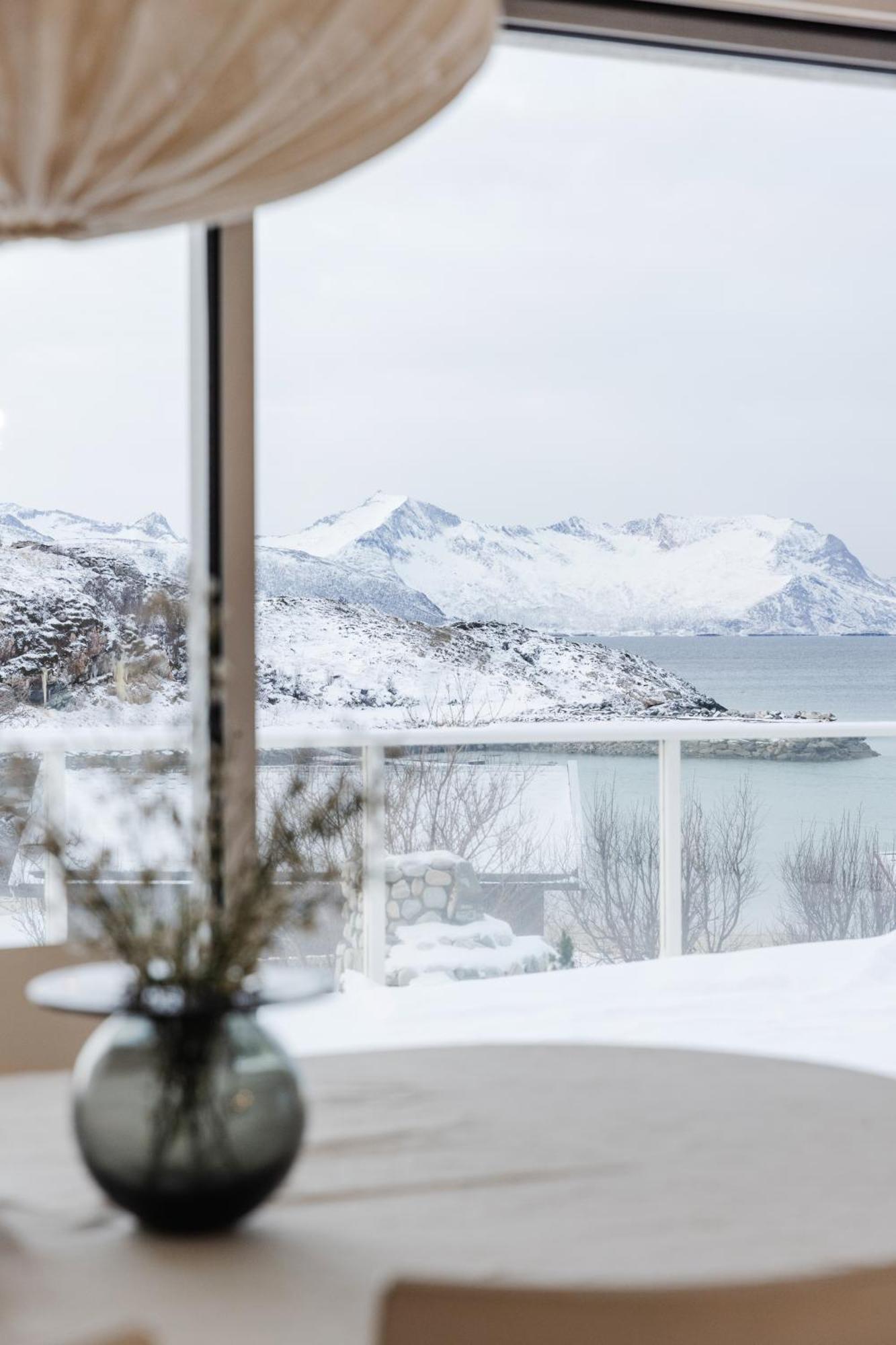 Brensholmen Beach House Тромсё Экстерьер фото